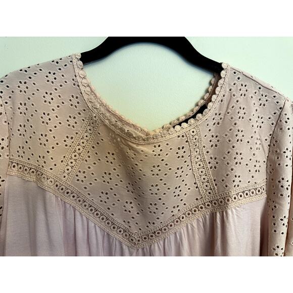 Espresso Blush Pink Eyelet Crochet Boho Top Women’s 1X Flutter Slee - Picture 4 of 6